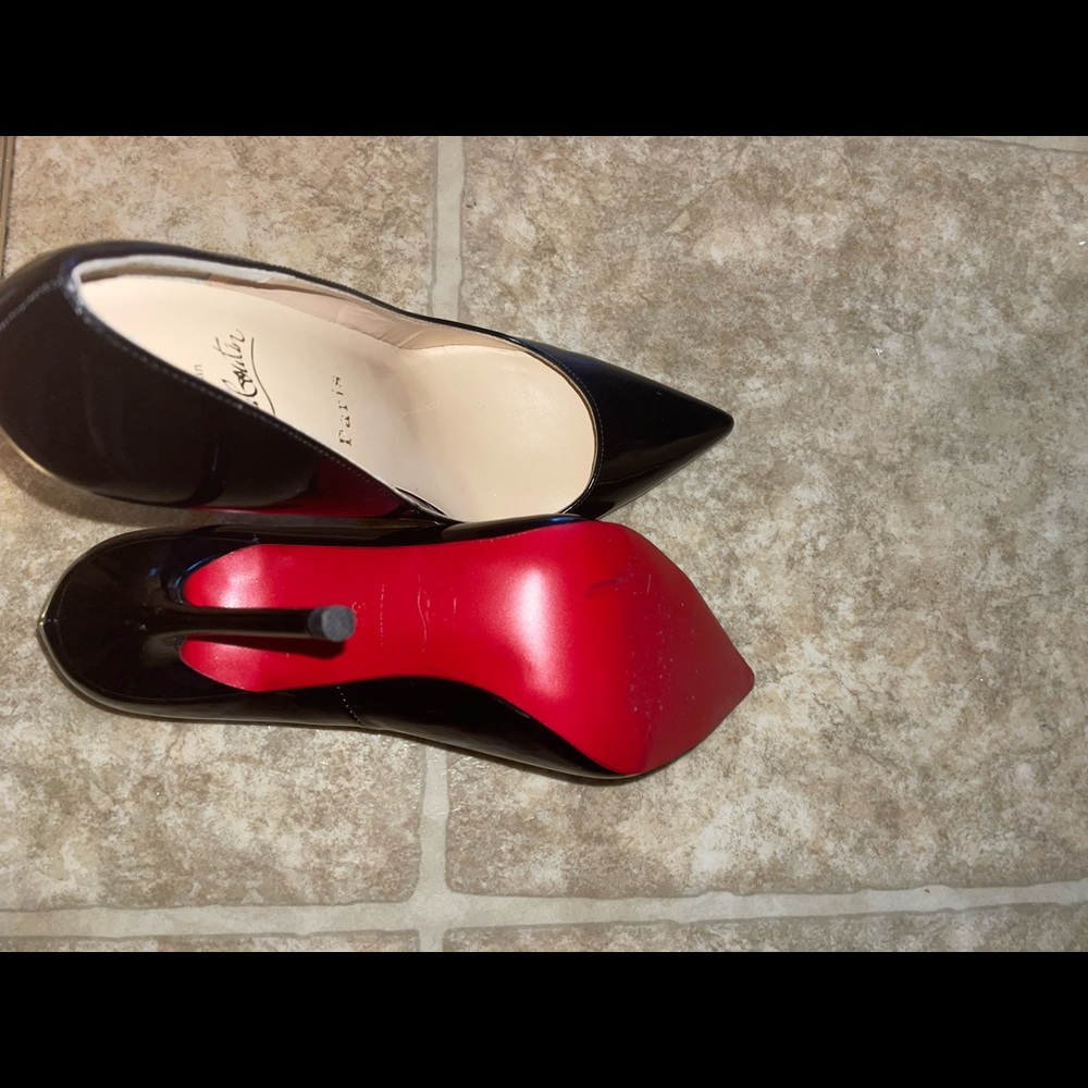 LOUBOUTIN BLACK RED BOTTOMS